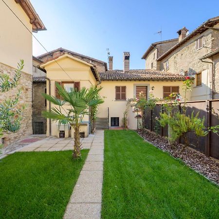 Via Mazzini 23A Apartment Gubbio Exterior photo
