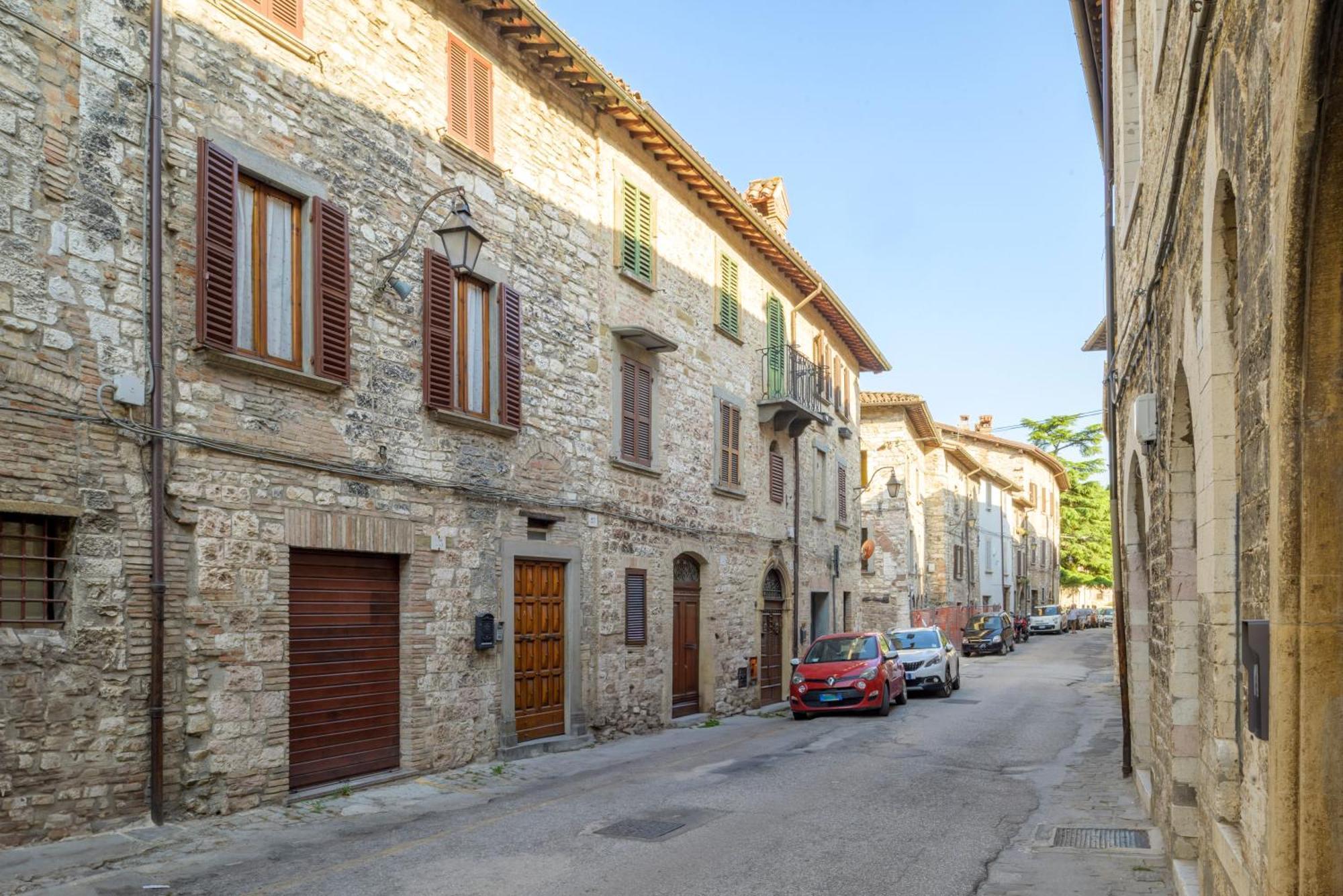 Via Mazzini 23A Apartment Gubbio Exterior photo
