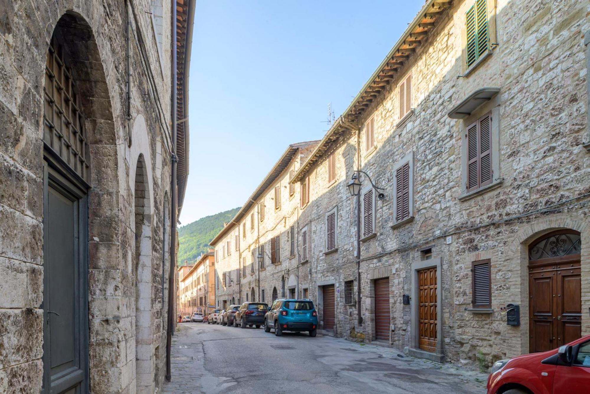 Via Mazzini 23A Apartment Gubbio Exterior photo
